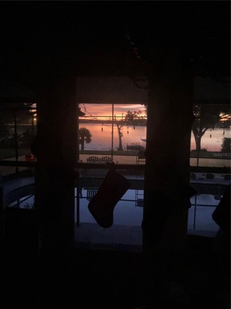 243 S Central Avenue, Umatilla, FL 32784 Photo