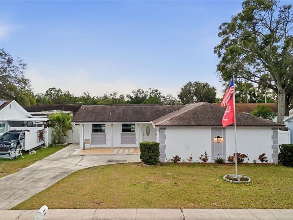 9084 ARNDALE CIRCLE, TAMPA, FL 33615