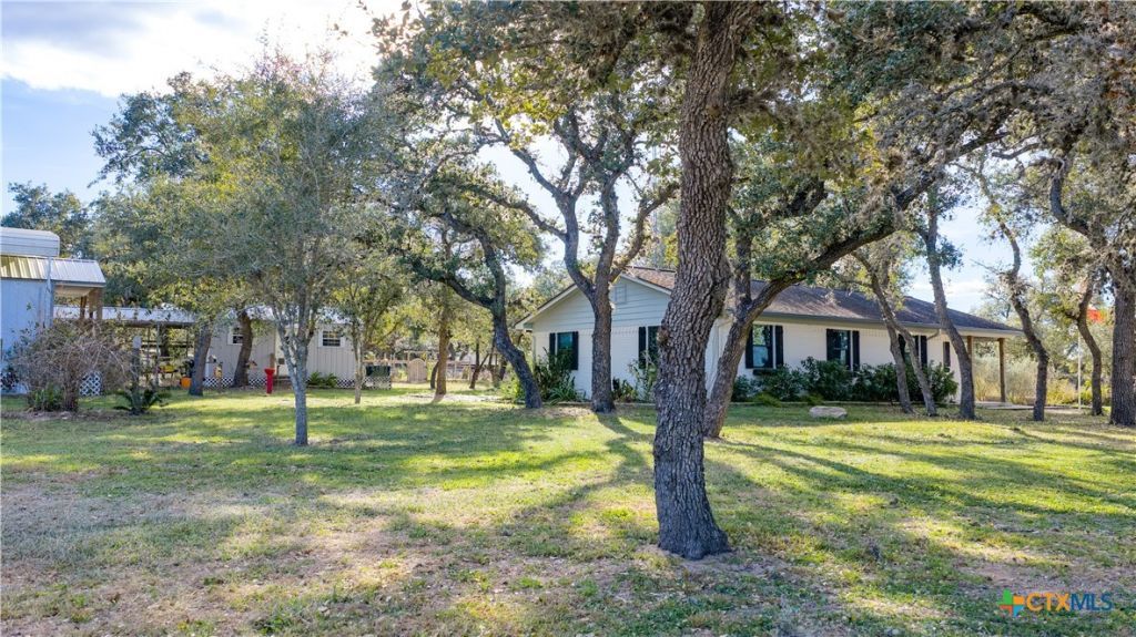 1374 Bego Road, Goliad, TX 77963 Main Photo