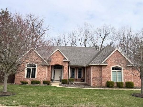 3158 Deer Creek Drive, Lambertville, MI 48144