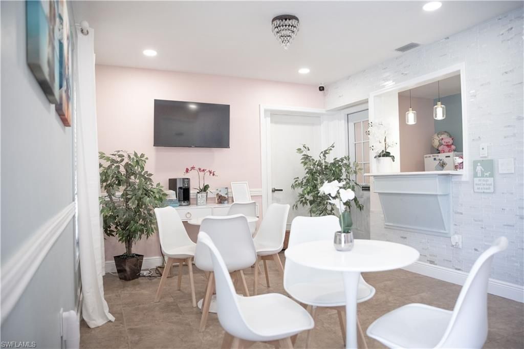 2828 Santa Barbara Blvd, Cape Coral, FL 33914 Photo