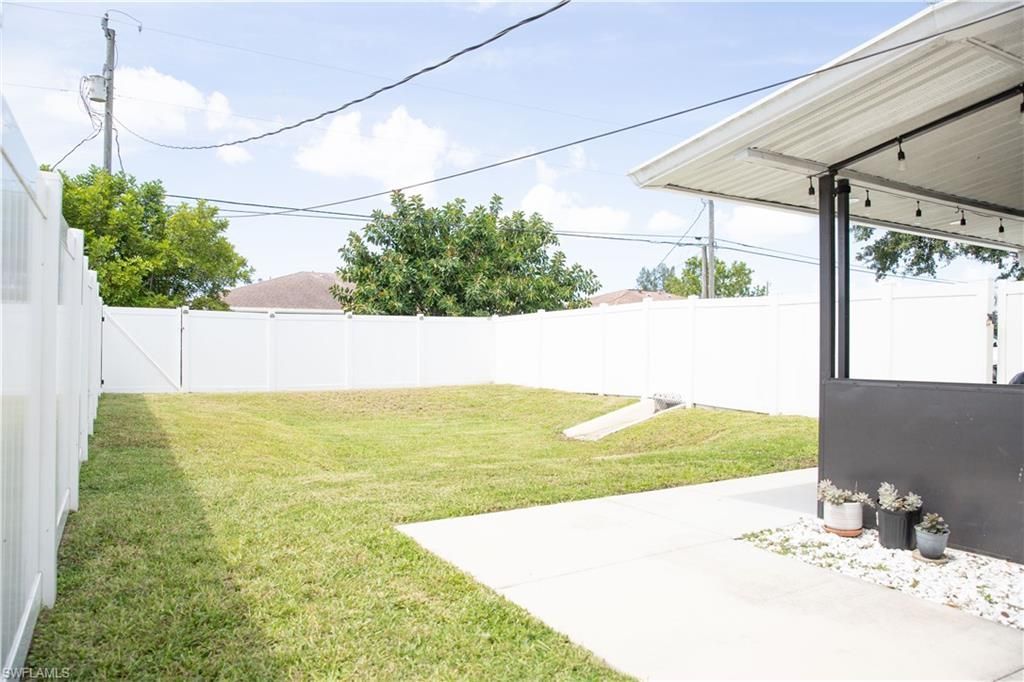 2828 Santa Barbara Blvd, Cape Coral, FL 33914 Photo