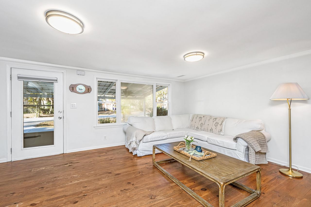 3679 Hilton Drive Photo 11