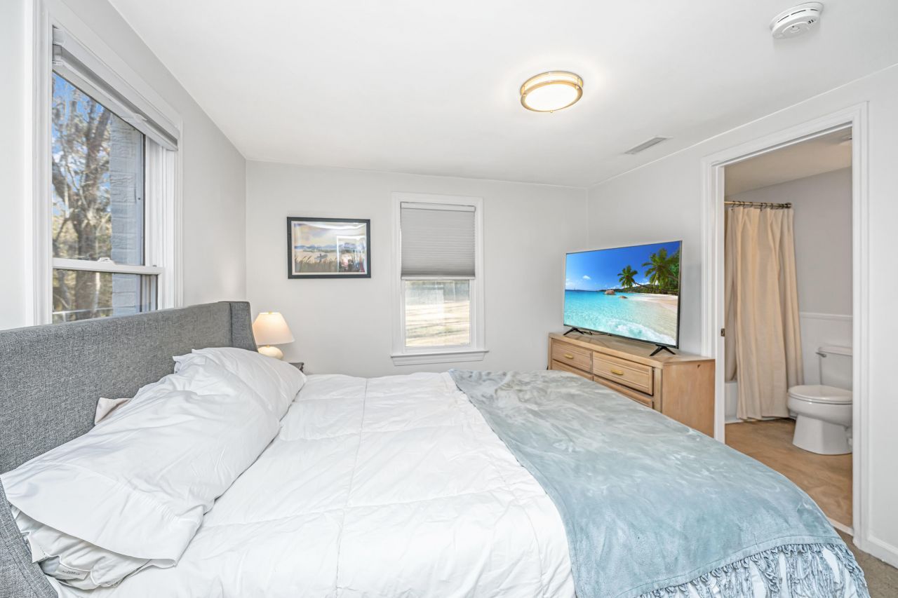 3679 Hilton Drive Photo 18