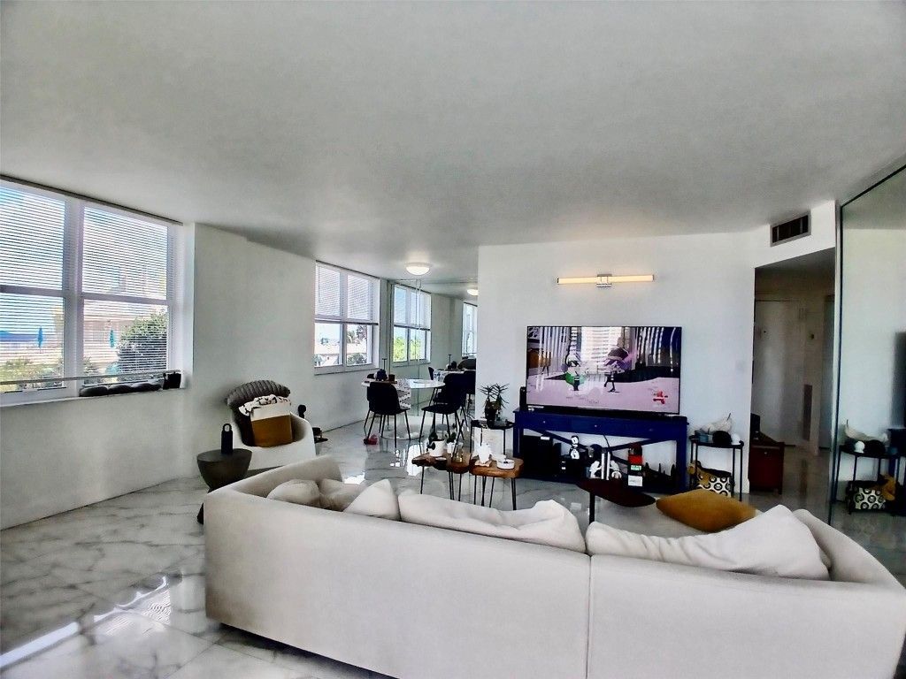 101 Briny Avenue, Unit 401, Pompano Beach, FL 33062 Photo