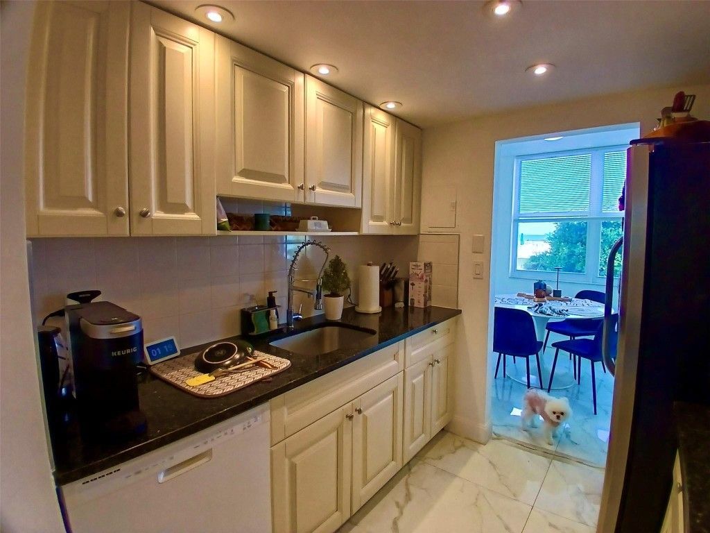 101 Briny Avenue, Unit 401, Pompano Beach, FL 33062 Photo