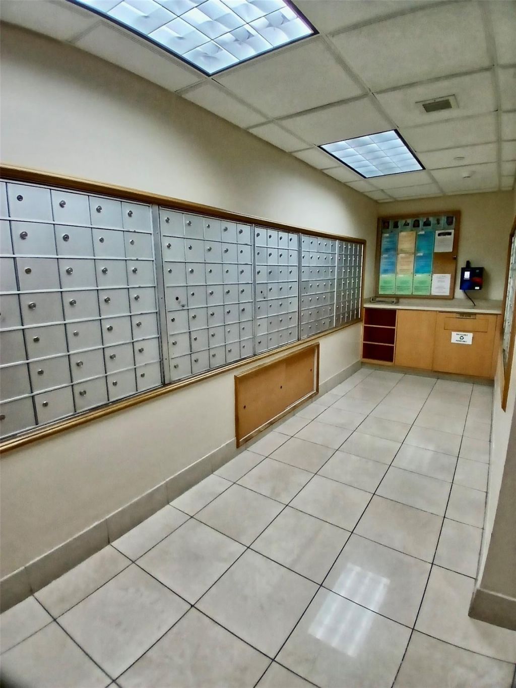 101 Briny Avenue, Unit 401, Pompano Beach, FL 33062 Photo