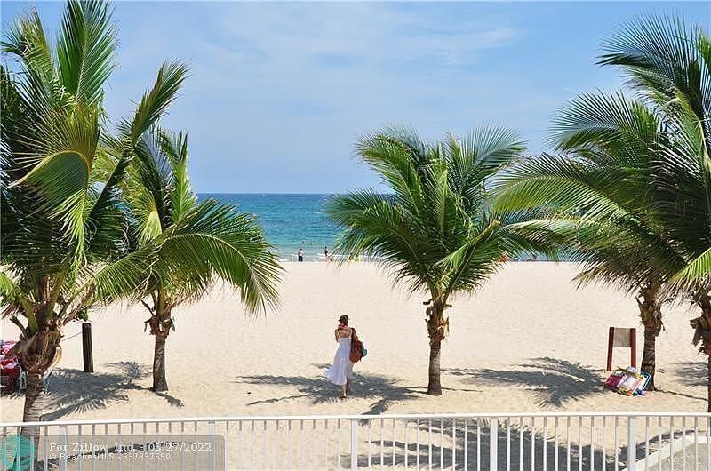 101 Briny Avenue, Unit 401, Pompano Beach, FL 33062 Photo