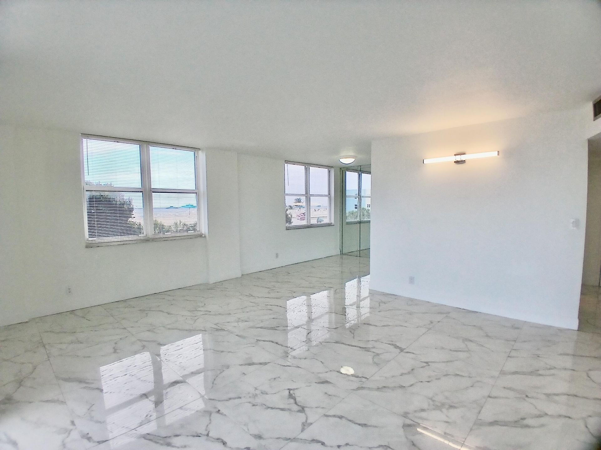 101 Briny Avenue, Unit 401, Pompano Beach, FL 33062 Photo