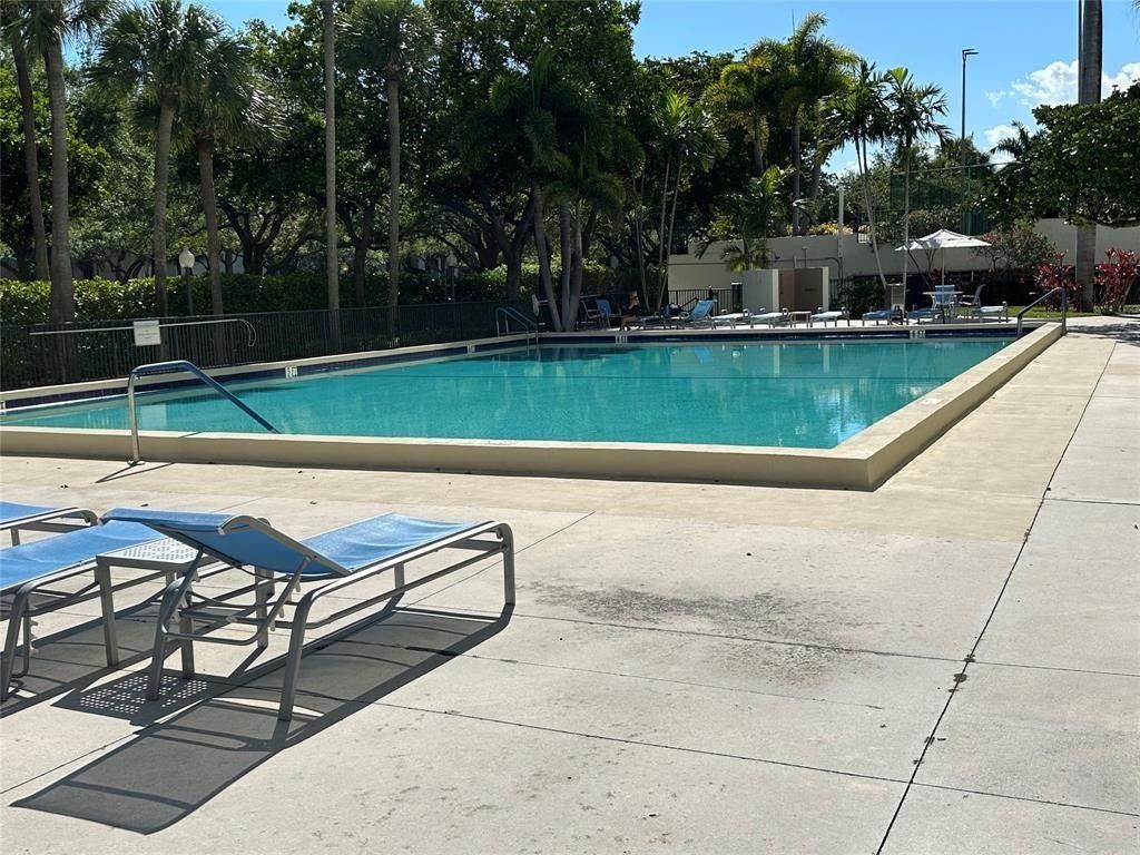 3200 N Port Royale Drive, Unit 502, Fort Lauderdale, FL 33308 Photo