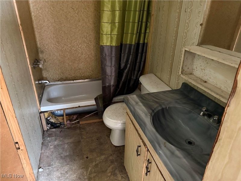 201 Pear Street, Unit Lot#23, Bethesda, OH 43719 Photo 5