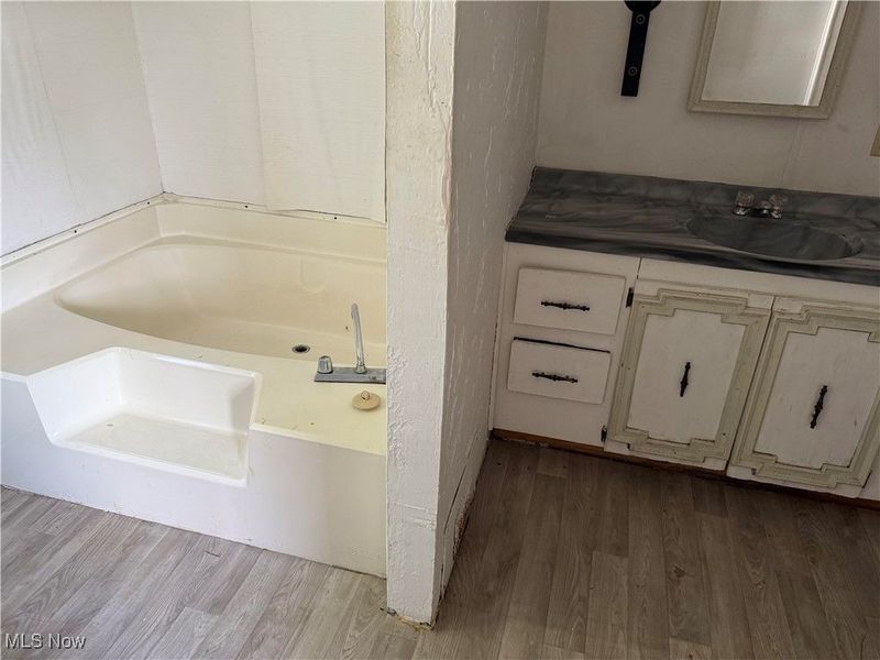 201 Pear Street, Unit Lot#23, Bethesda, OH 43719 Photo 6