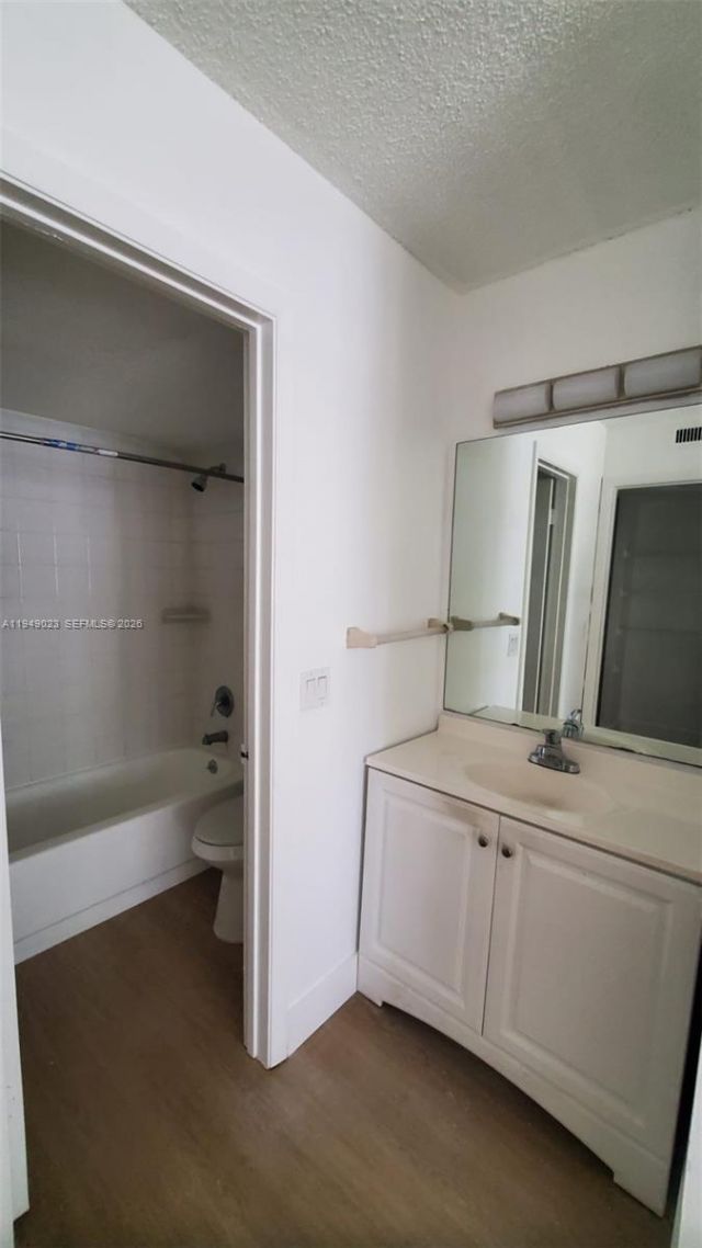4581 W Mcnab Rd , Unit 15, Pompano Beach, FL 33069 Photo