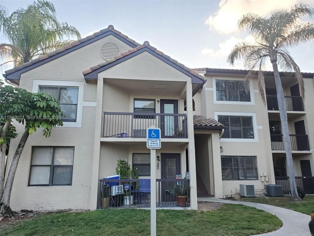 4581 W Mcnab Rd , Unit 15, Pompano Beach, FL 33069 Photo