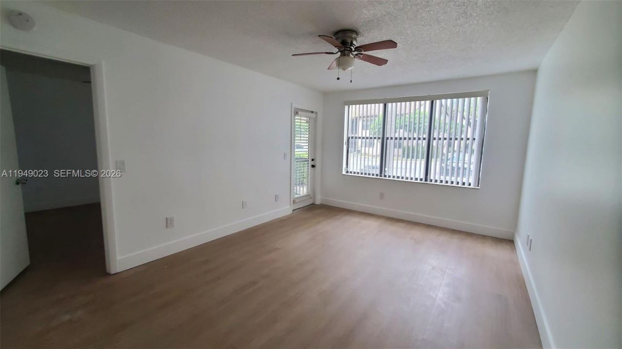 4581 W Mcnab Rd , Unit 15, Pompano Beach, FL 33069 Photo