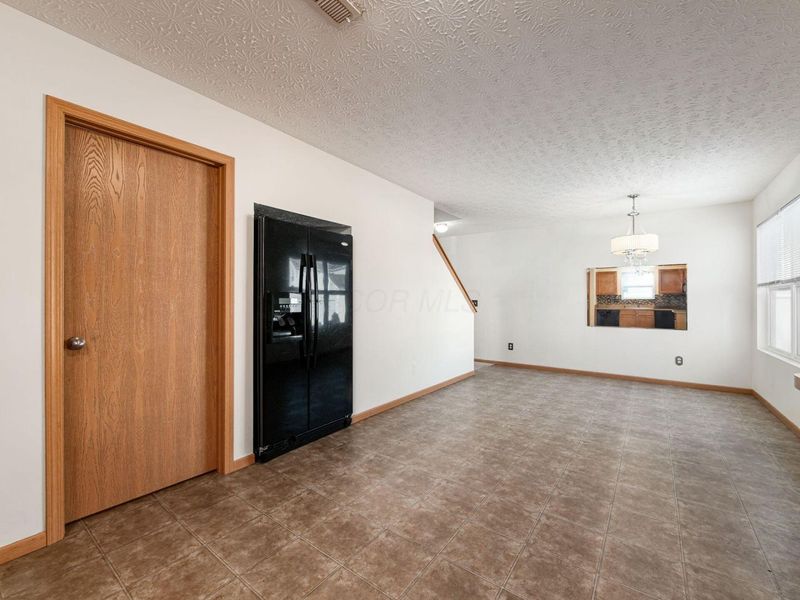 5724 Galveston Drive, Columbus, OH 43228 Photo 13