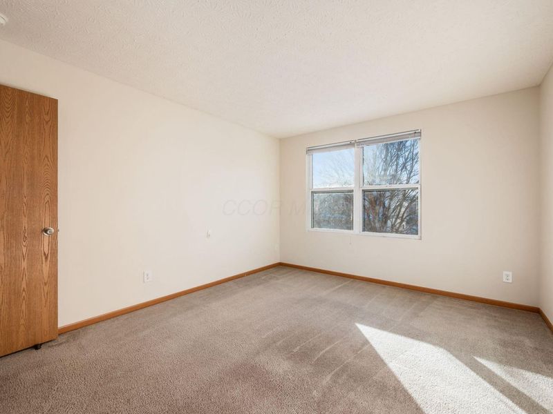 5724 Galveston Drive, Columbus, OH 43228 Photo 21