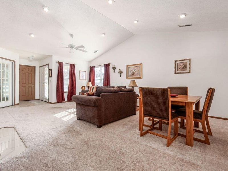 3119 Catan Loop, Grove City, OH 43123 Photo 4