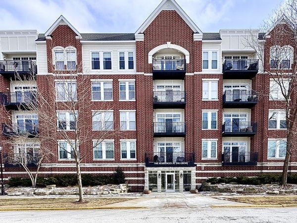 7753 Van Buren Street, Unit 401, Forest Park, IL 60130