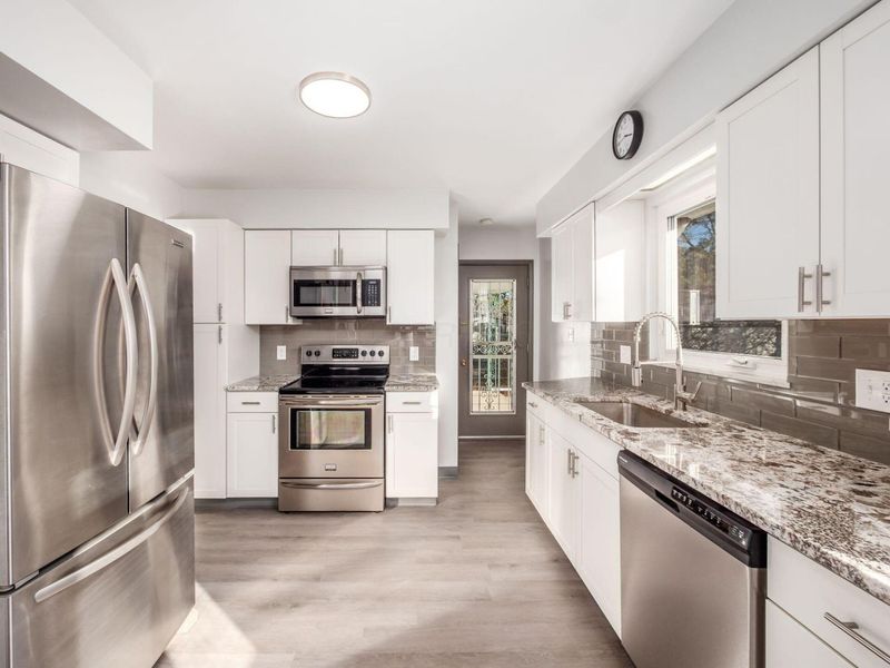 723 Drummond Court, Columbus, OH 43214 Photo 4