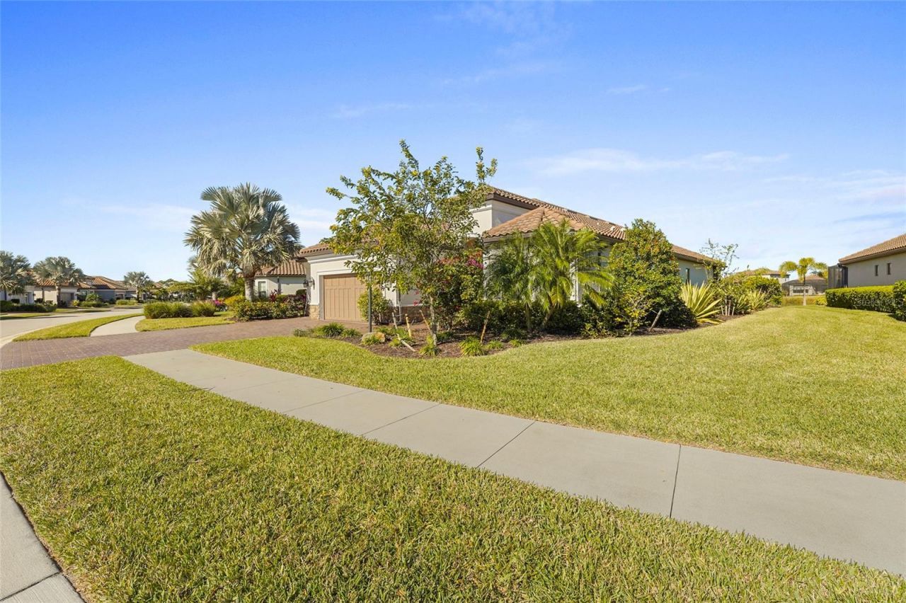 5424 Trails Bend Court Street, Sarasota, FL 34238 Photo