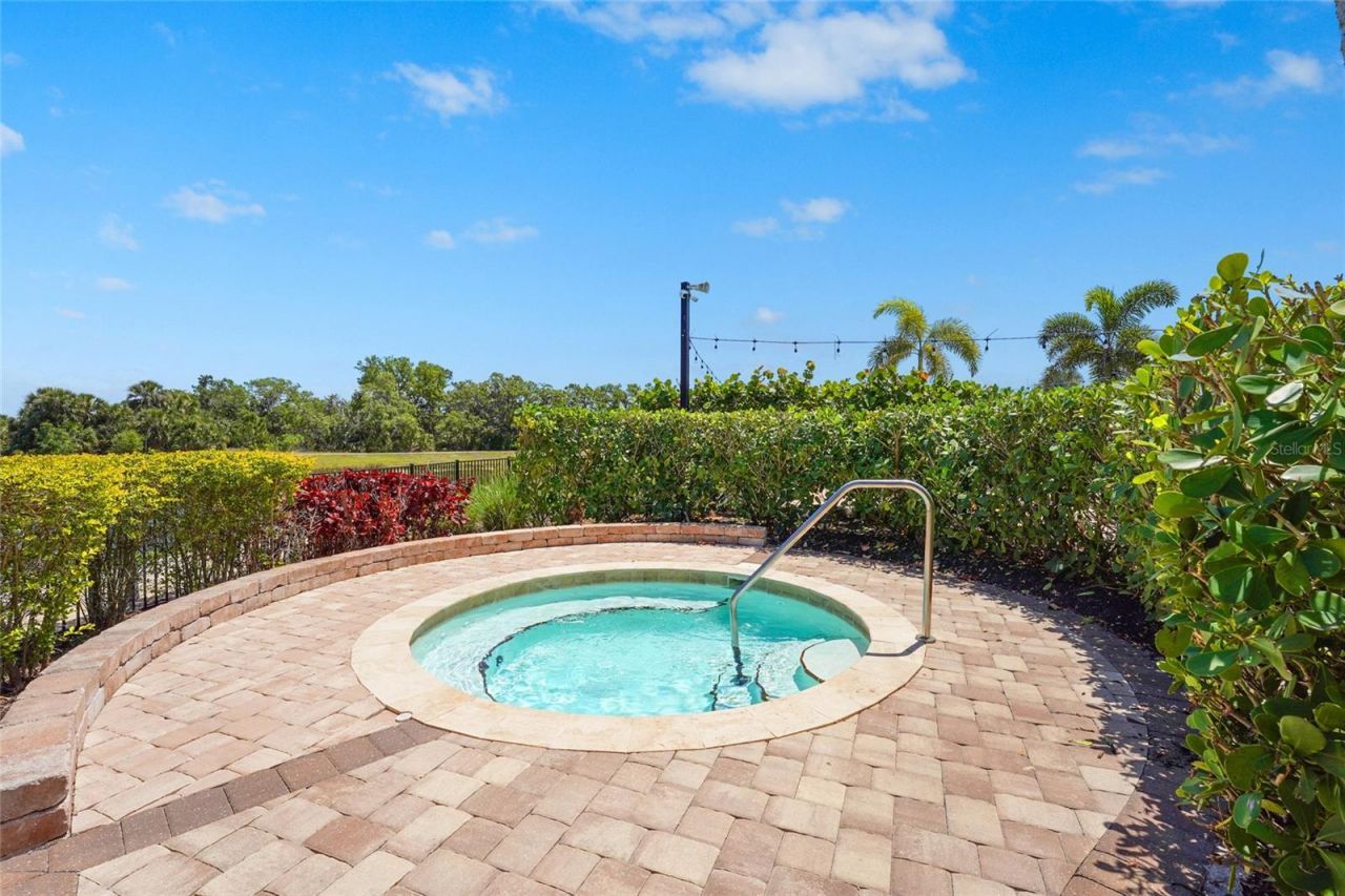 5424 Trails Bend Court Street, Sarasota, FL 34238 Photo