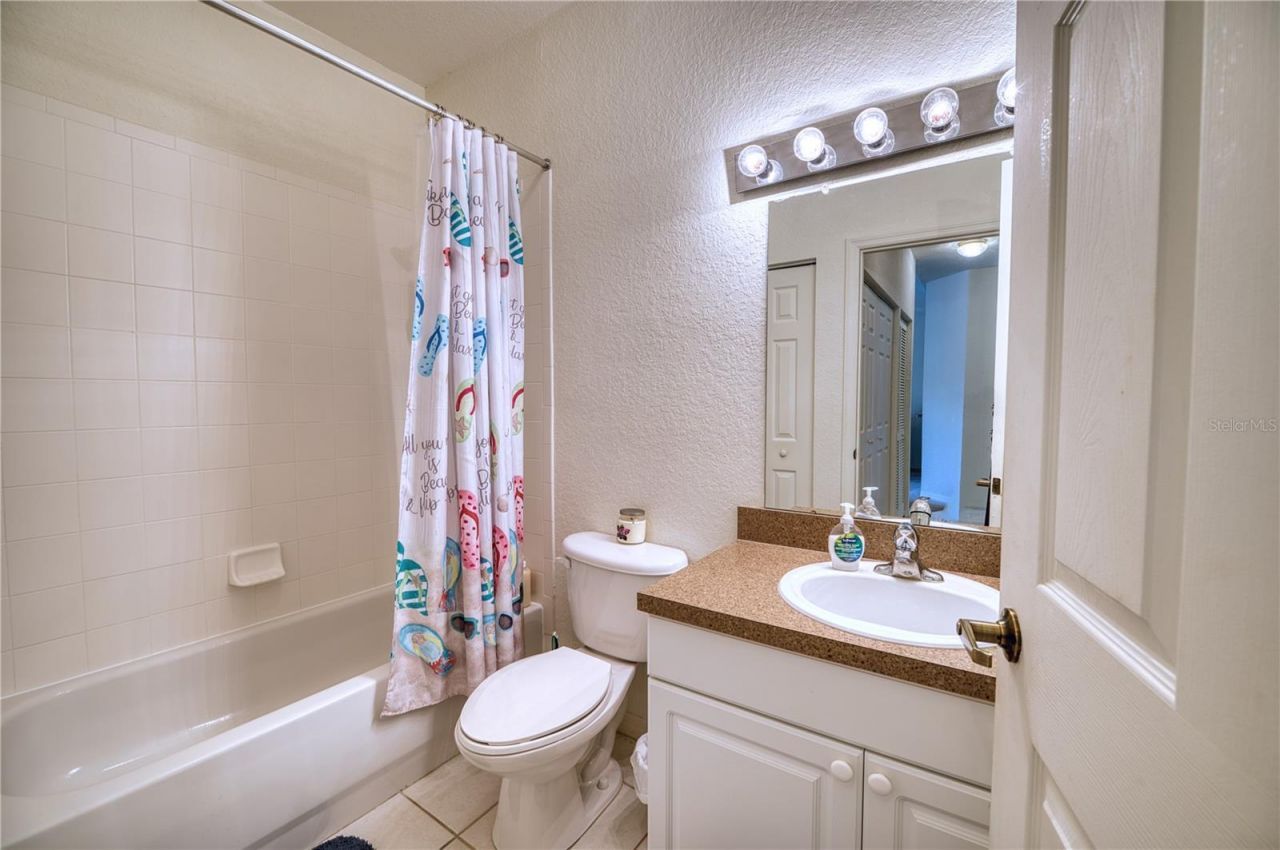 3980 Mediterranea Circle, Unit 522, Sarasota, FL 34233 Photo