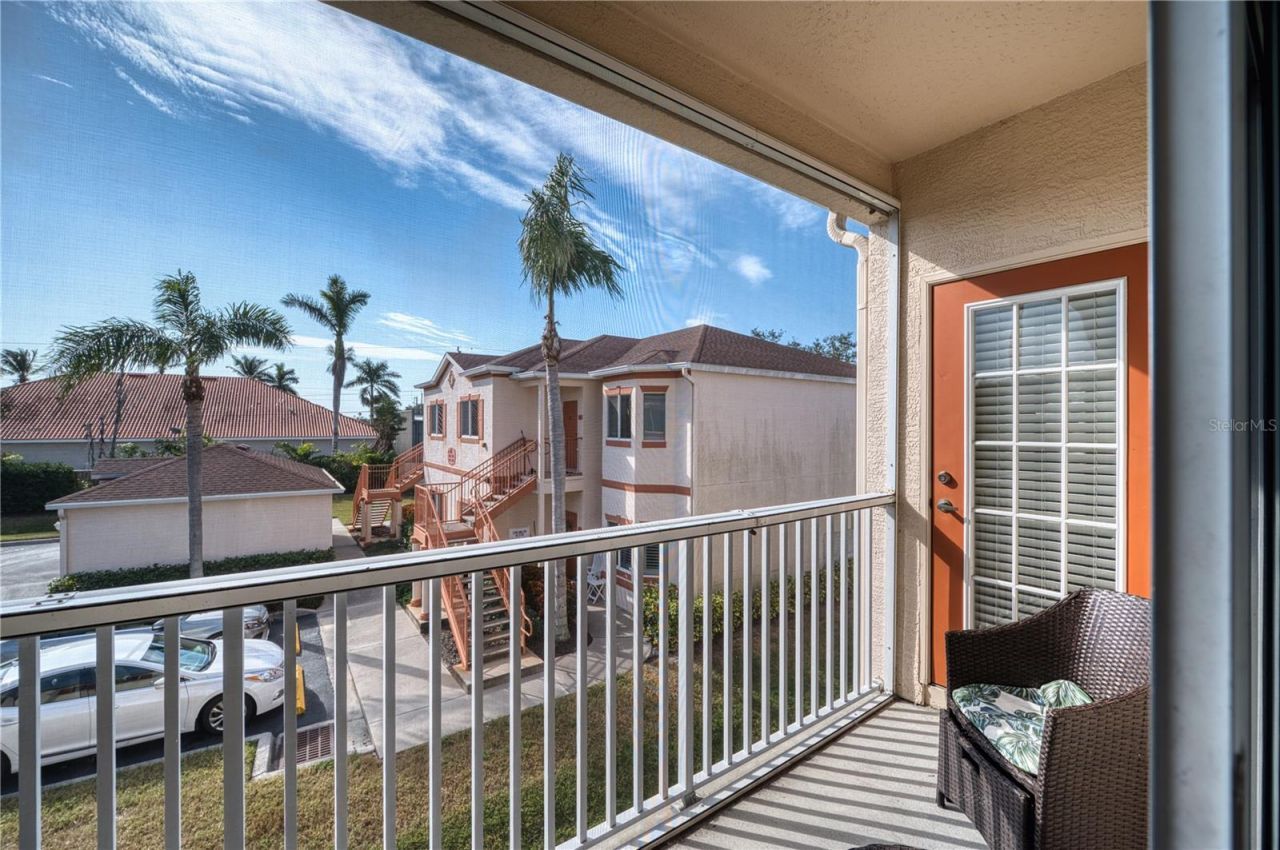 3980 Mediterranea Circle, Unit 522, Sarasota, FL 34233 Photo