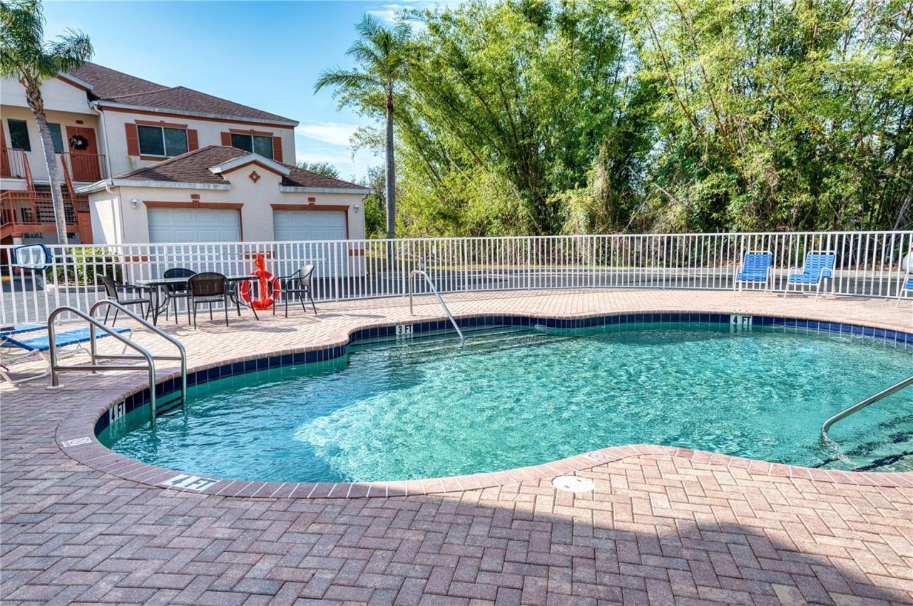 3980 Mediterranea Circle, Unit 522, Sarasota, FL 34233 Photo