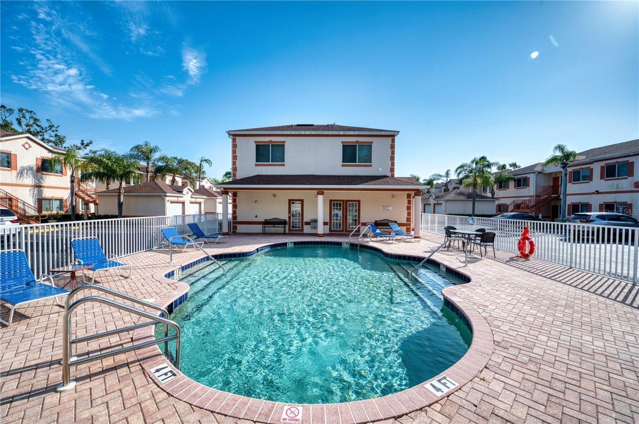 3980 Mediterranea Circle, Unit 522, Sarasota, FL 34233 Photo