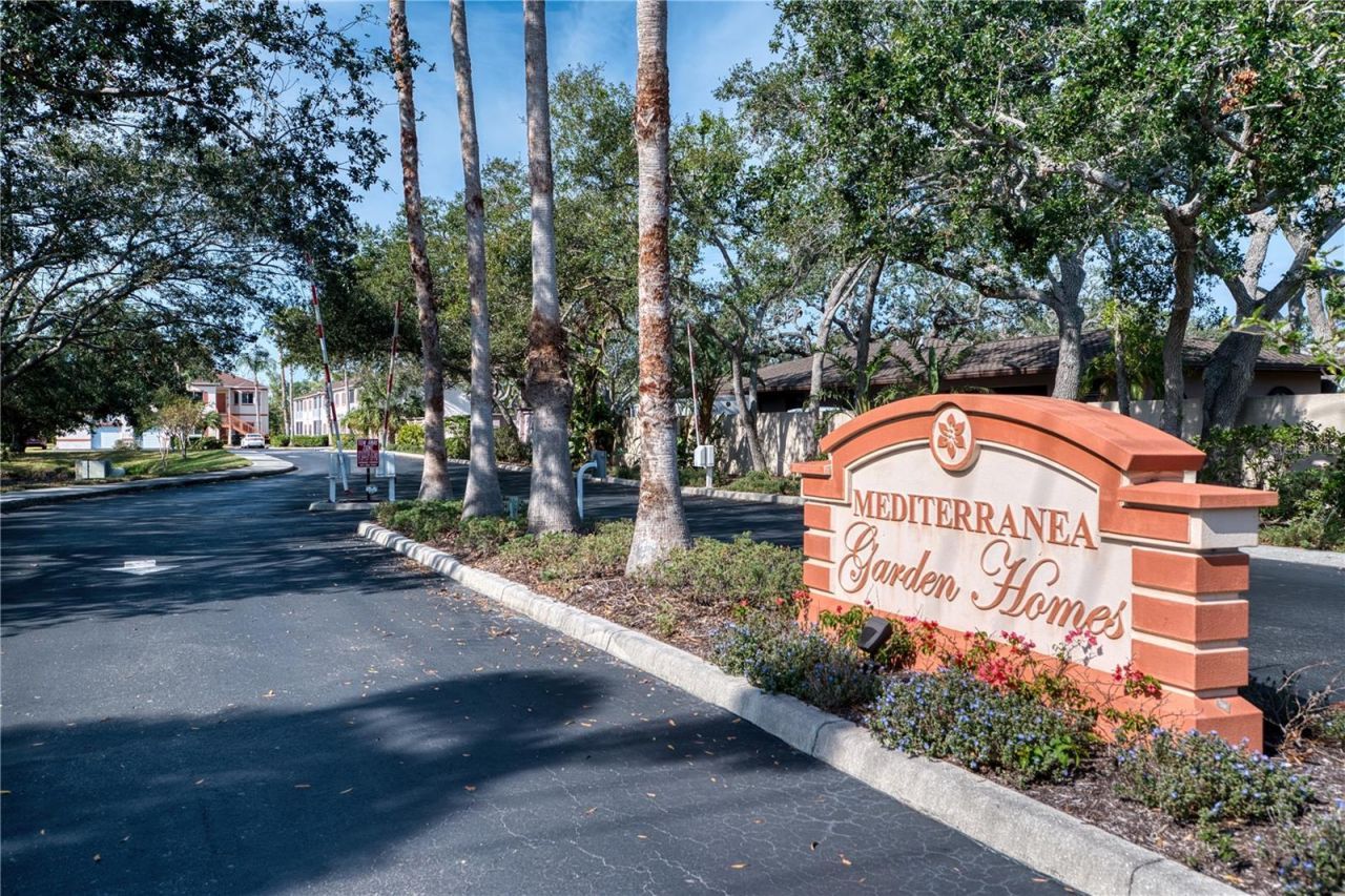 3980 Mediterranea Circle, Unit 522, Sarasota, FL 34233 Photo