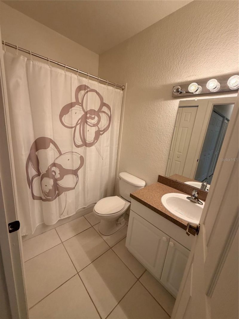 3980 Mediterranea Circle, Unit 522, Sarasota, FL 34233 Photo