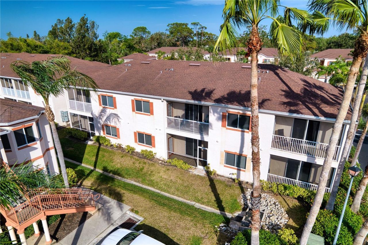 3980 Mediterranea Circle, Unit 522, Sarasota, FL 34233 Photo