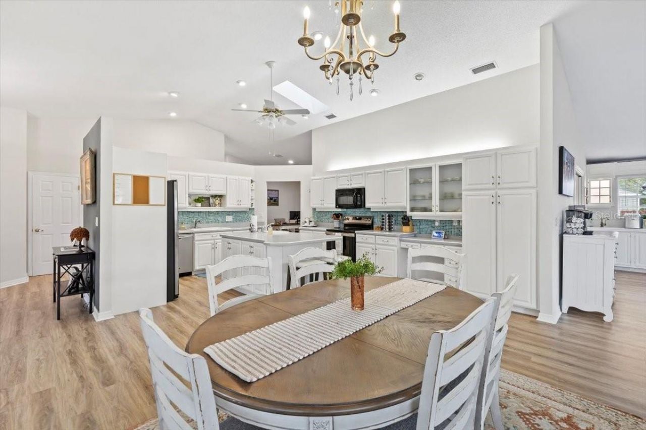 132 Sea Street, New Smyrna Beach, FL 32168 Photo