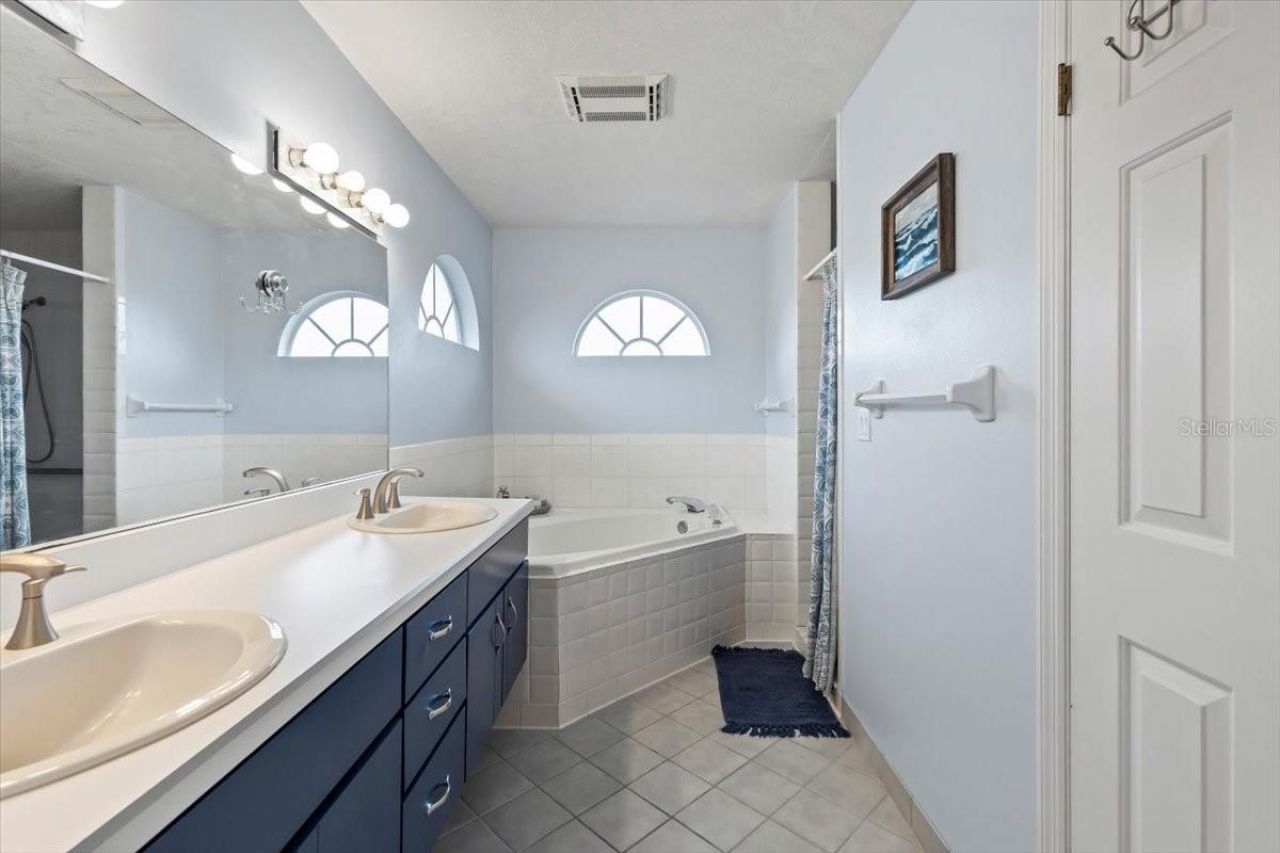 132 Sea Street, New Smyrna Beach, FL 32168 Photo