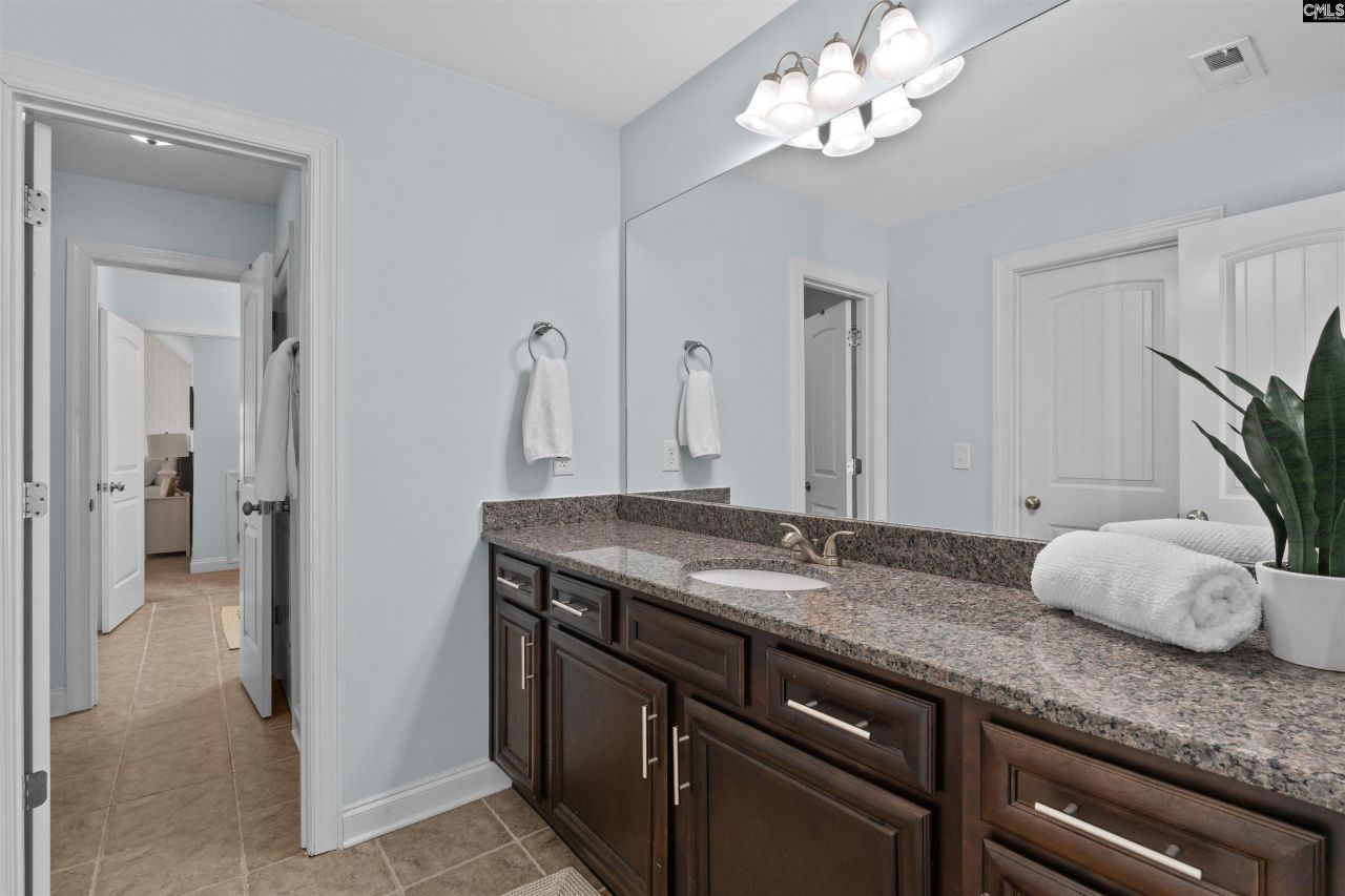 6 Wynford Place Photo 30