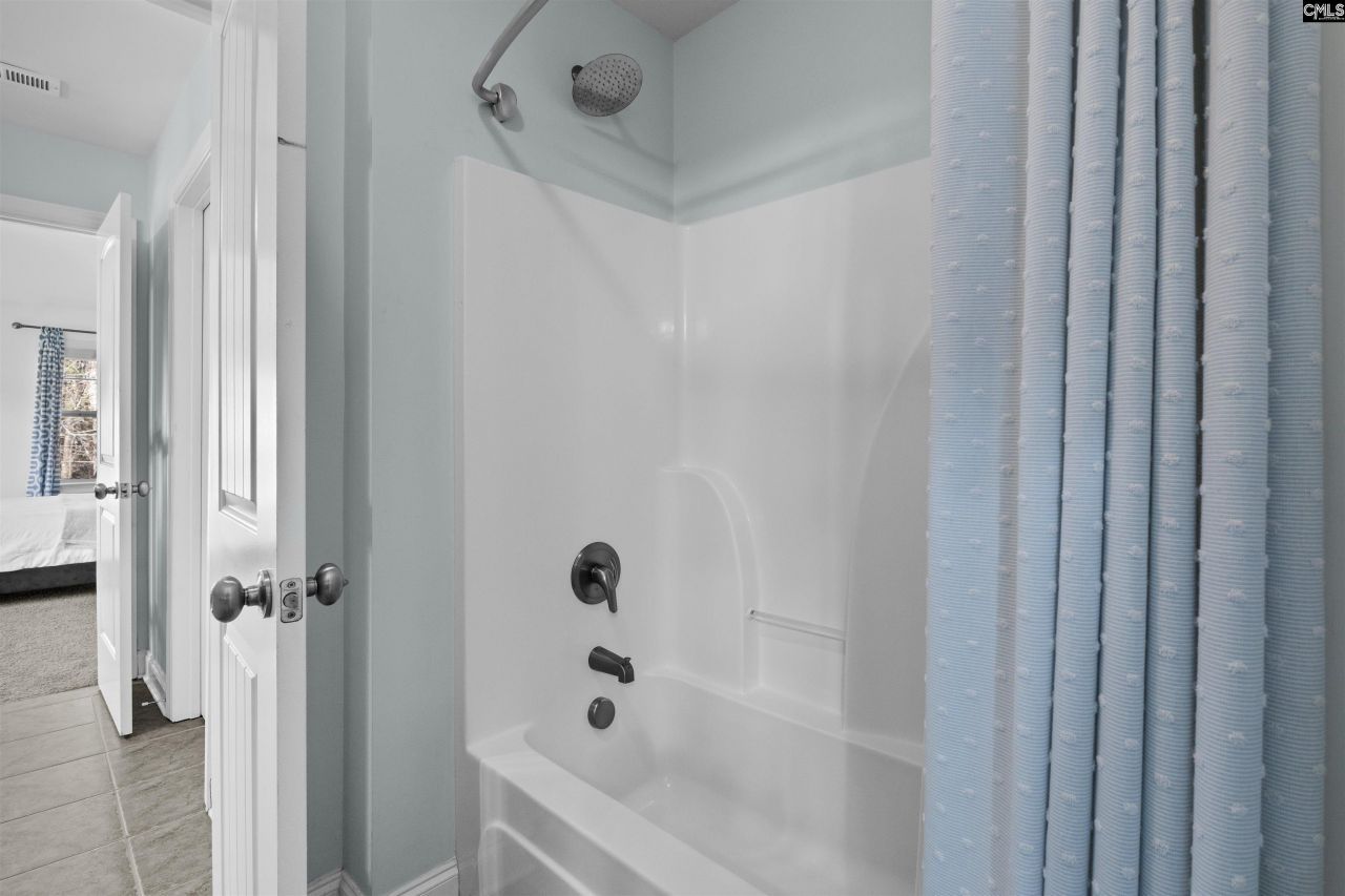 6 Wynford Place Photo 31