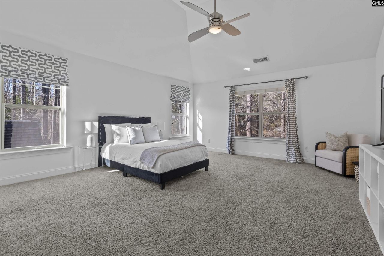 6 Wynford Place Photo 33