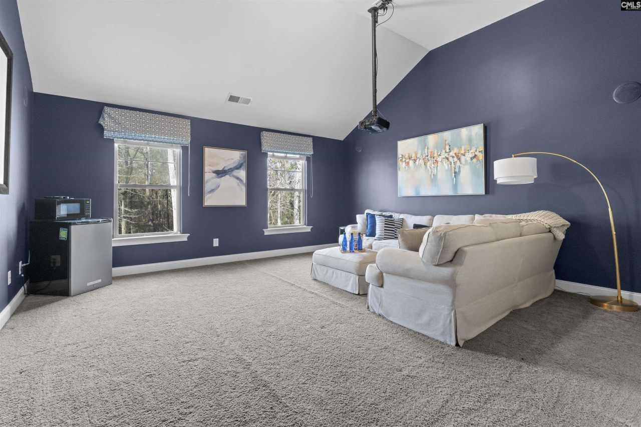 6 Wynford Place Photo 35