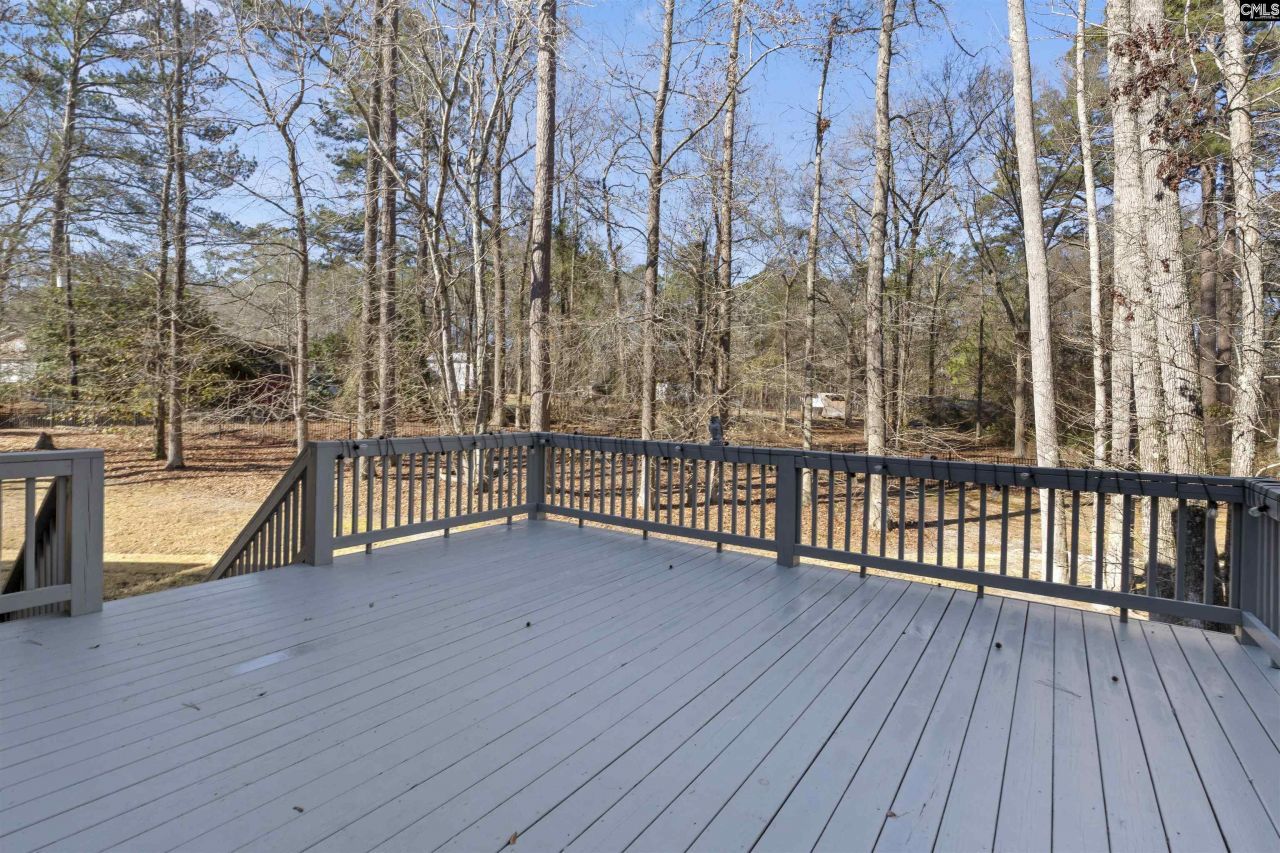 6 Wynford Place Photo 37