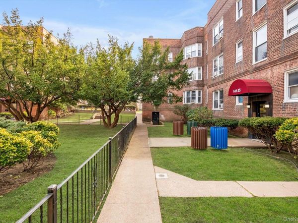 141-37 Union Turnpike , Unit 2-O, Flushing, NY 11367