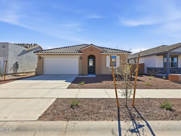 17283 W Saguaro Vista Drive, Surprise, AZ 85387