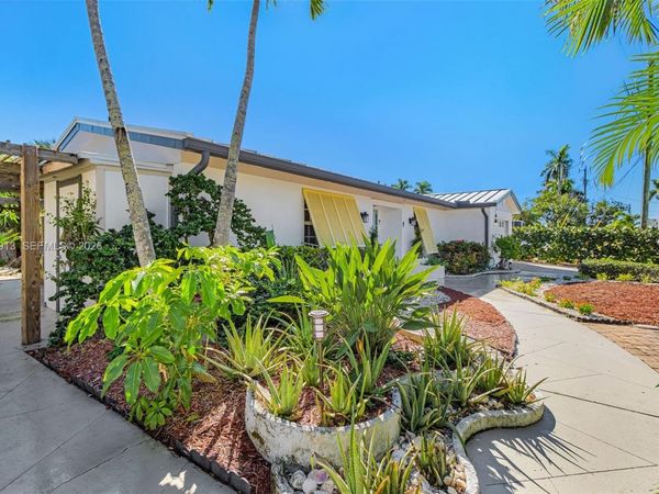 11860 Island Ave , Cape Coral, FL 33993