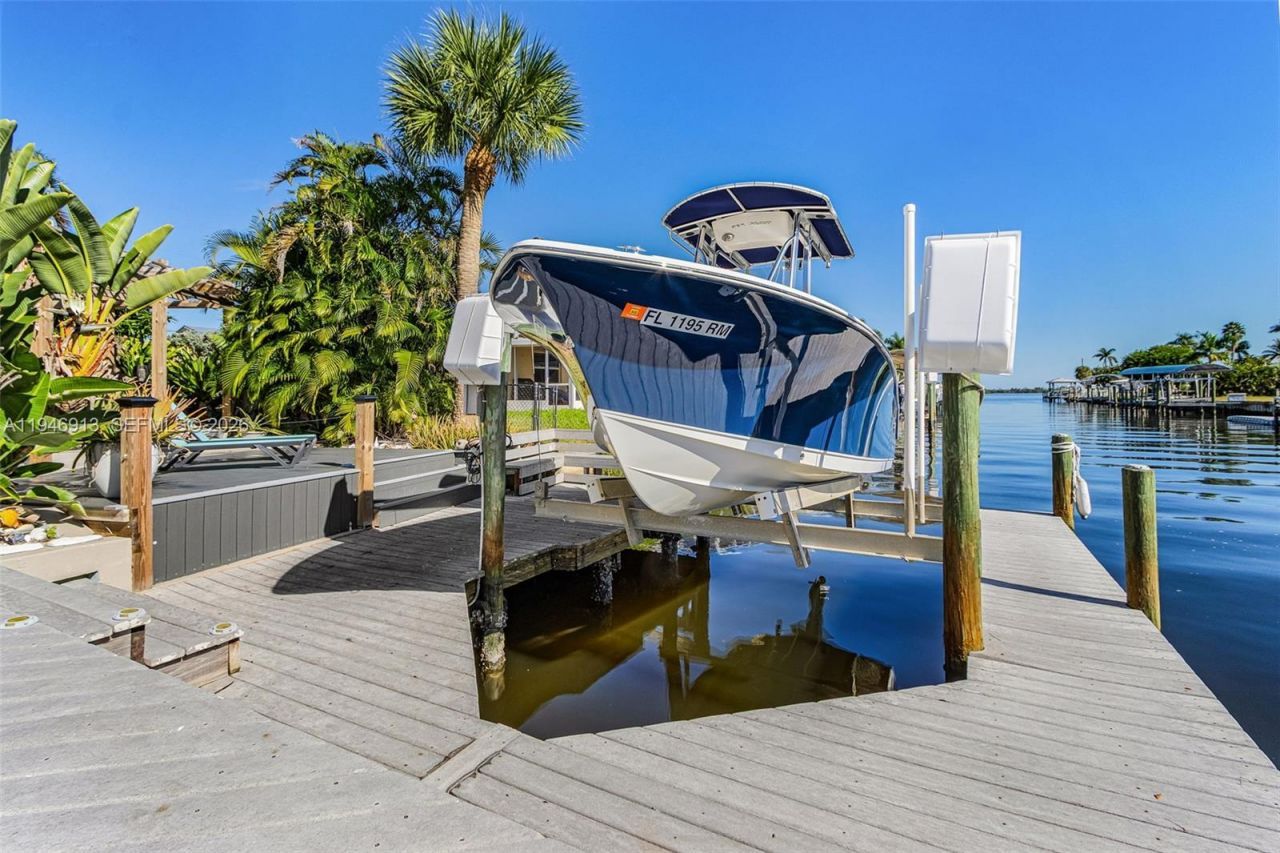 11860 Island Ave , Cape Coral, FL 33993 Photo