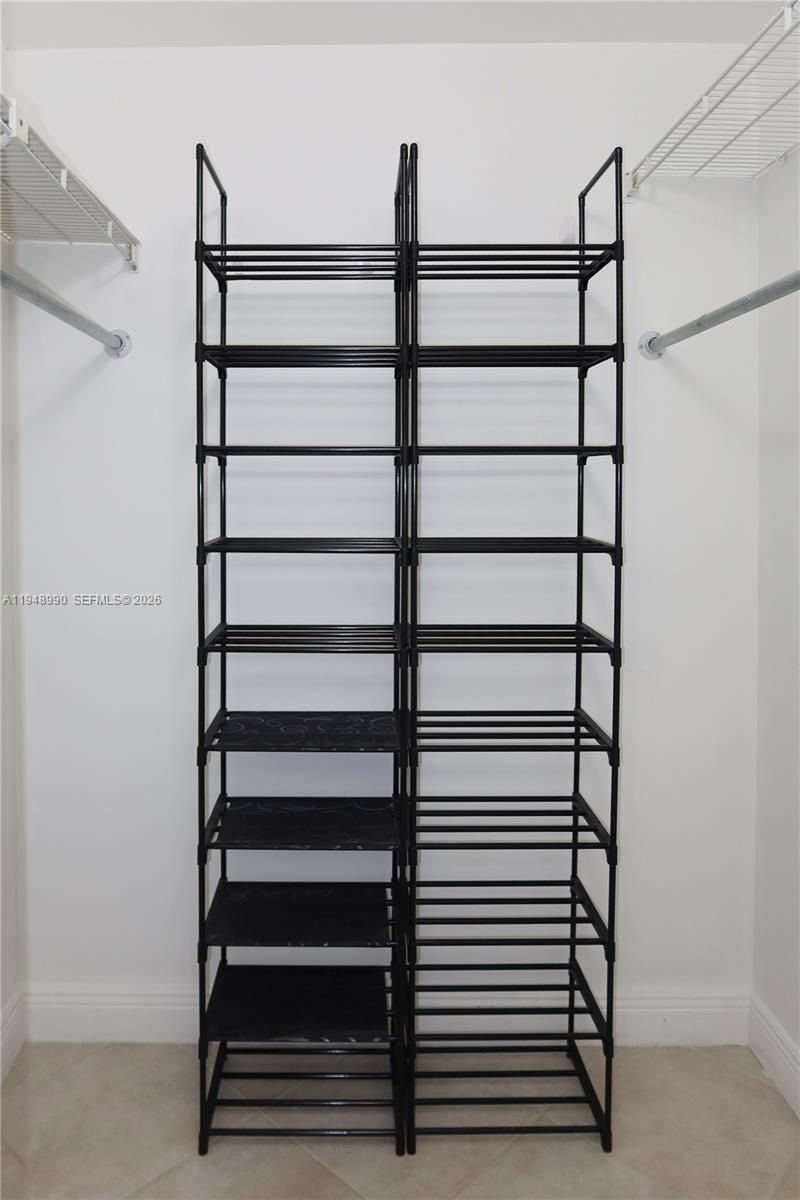 2351 Douglas Rd, Unit 601, Miami, FL 33145 Photo