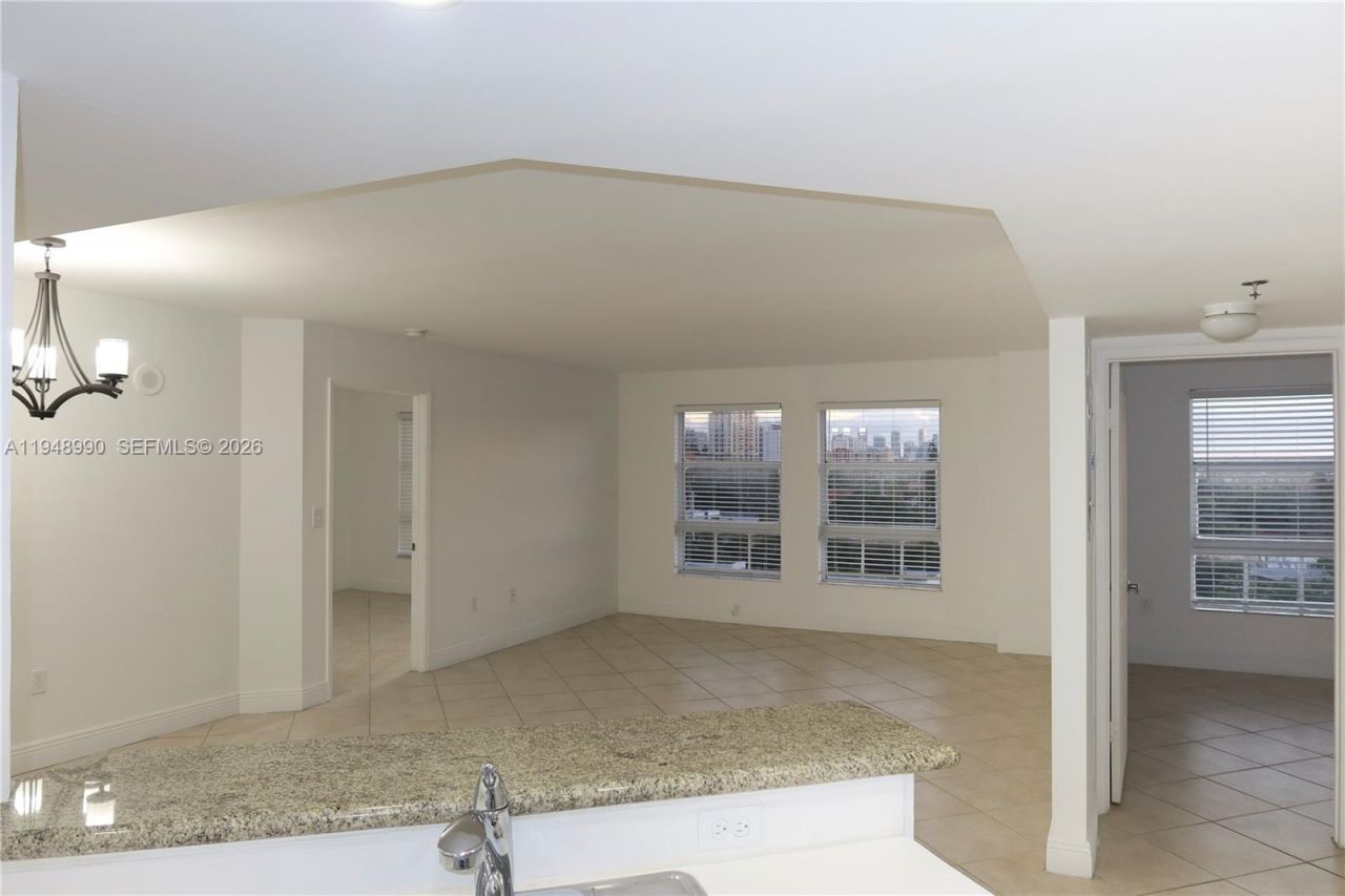 2351 Douglas Rd, Unit 601, Miami, FL 33145 Photo