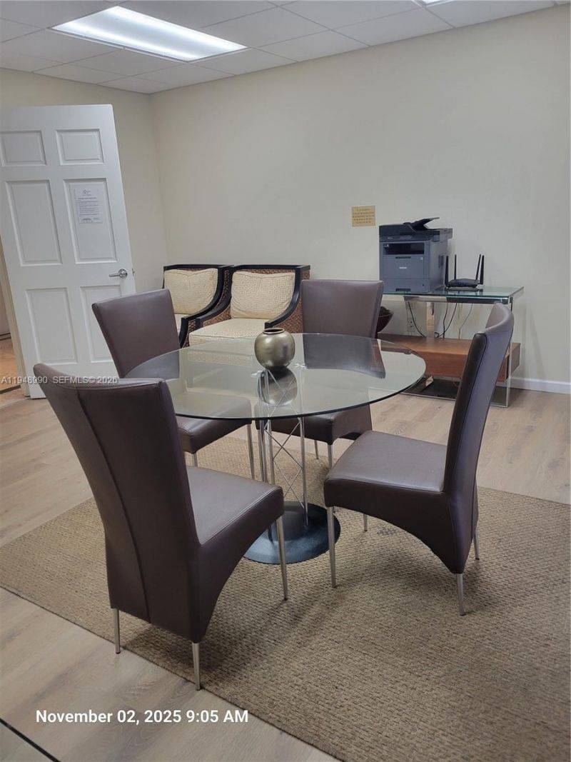 2351 Douglas Rd, Unit 601, Miami, FL 33145 Photo