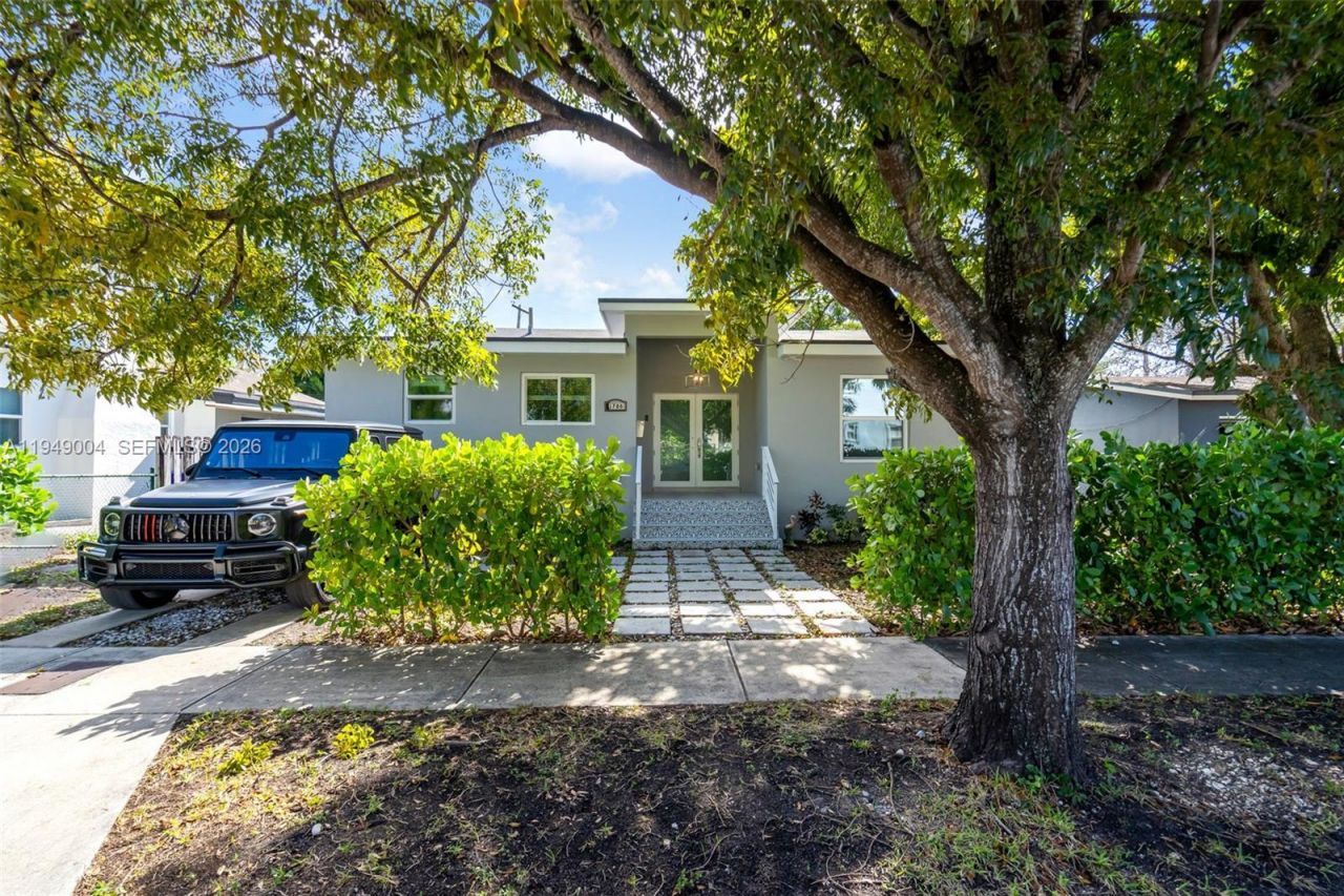 1786 SW 14th Ter, Miami, FL 33145 Photo