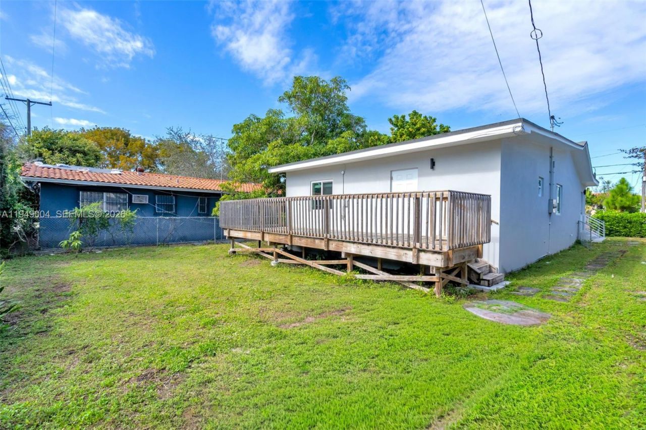 1786 SW 14th Ter, Miami, FL 33145 Photo