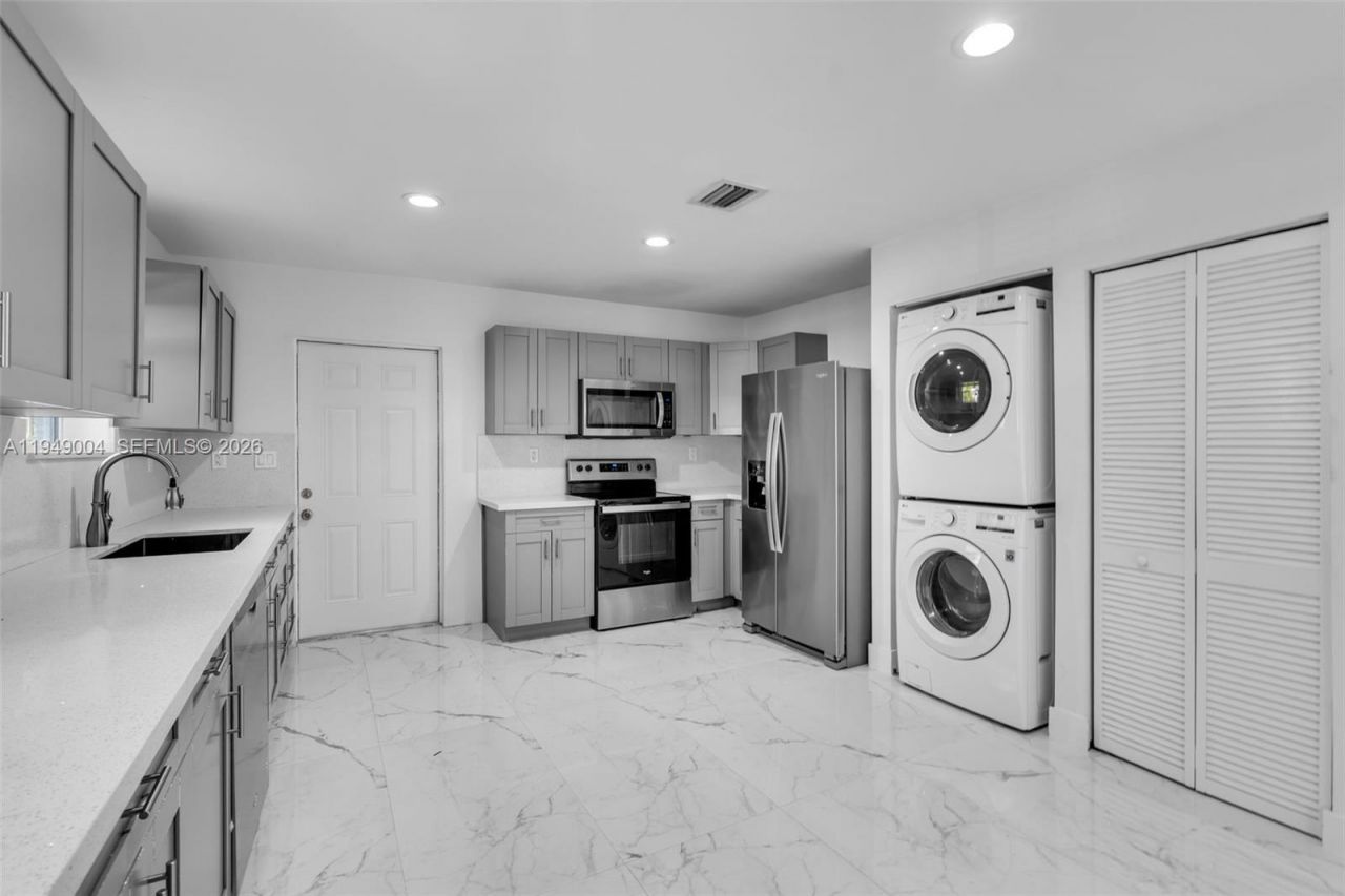 1786 SW 14th Ter, Miami, FL 33145 Photo